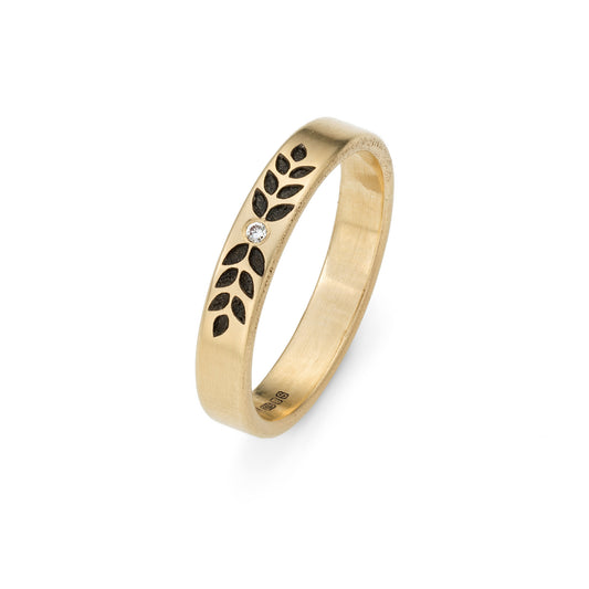 Yellow Gold and Diamond Ring with 14 Etched Leaves