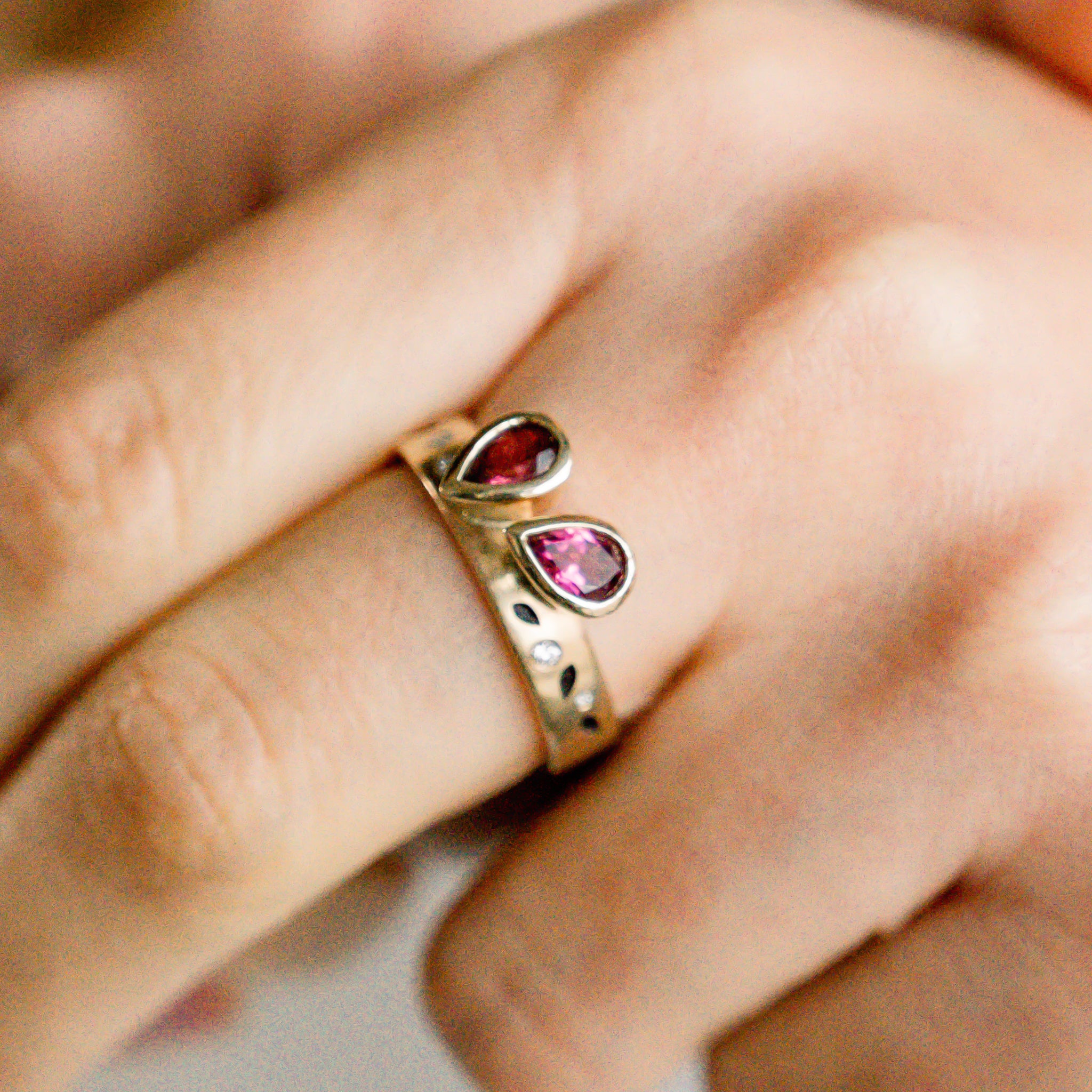 Heirloom ruby deals ring